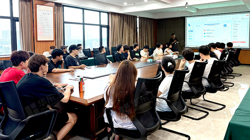 深化校企合作，華東工控迎來(lái)鄭州經(jīng)貿(mào)學(xué)院智慧制造學(xué)院學(xué)子實(shí)習(xí)